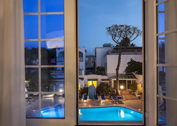 Continental 호텔 4*