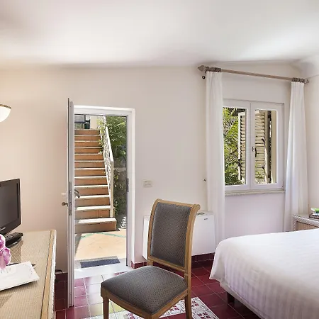 Continental Hotel 4*