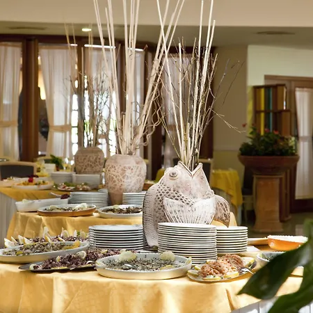 Continental Ξενοδοχείο 4*