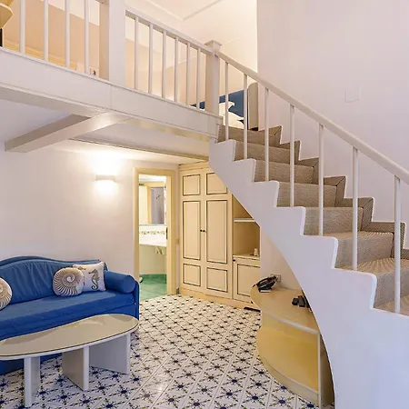 Continental Отель Искья