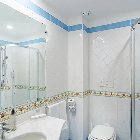 Continental Ξενοδοχείο 4*