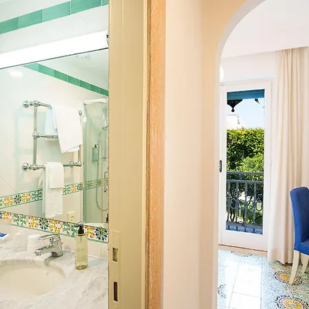 Ξενοδοχείο Continental 4*