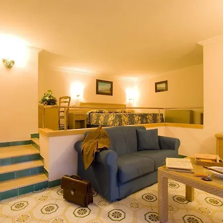 Continental 4* Ischia