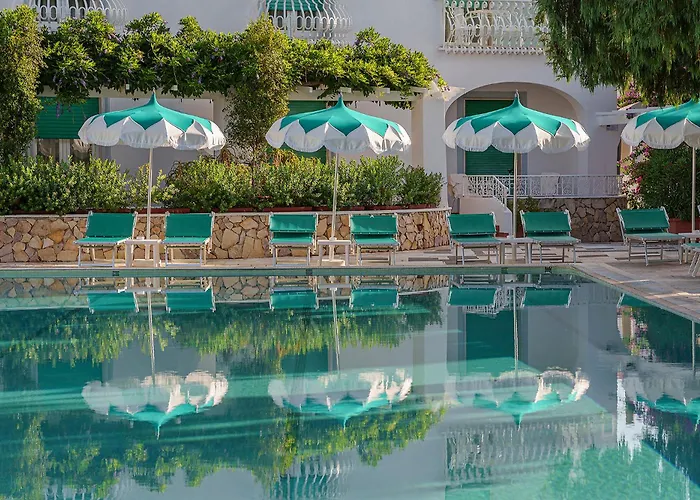 Отель Continental 4*