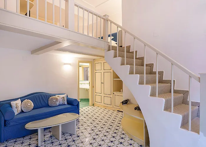 Continental Отель Искья