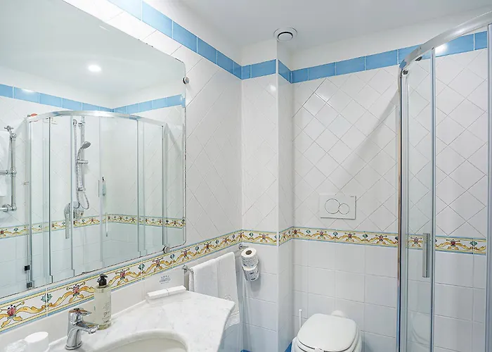 Continental Hotel 4*