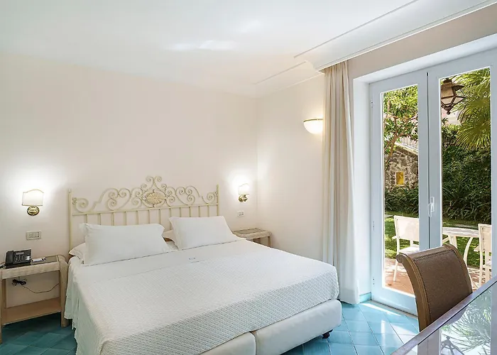 Continental Hotel 4*