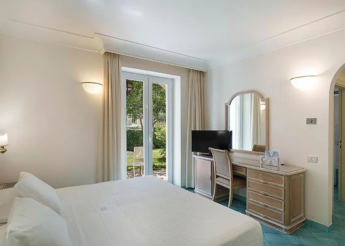 Continental Искья