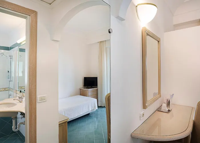 Continental Искья